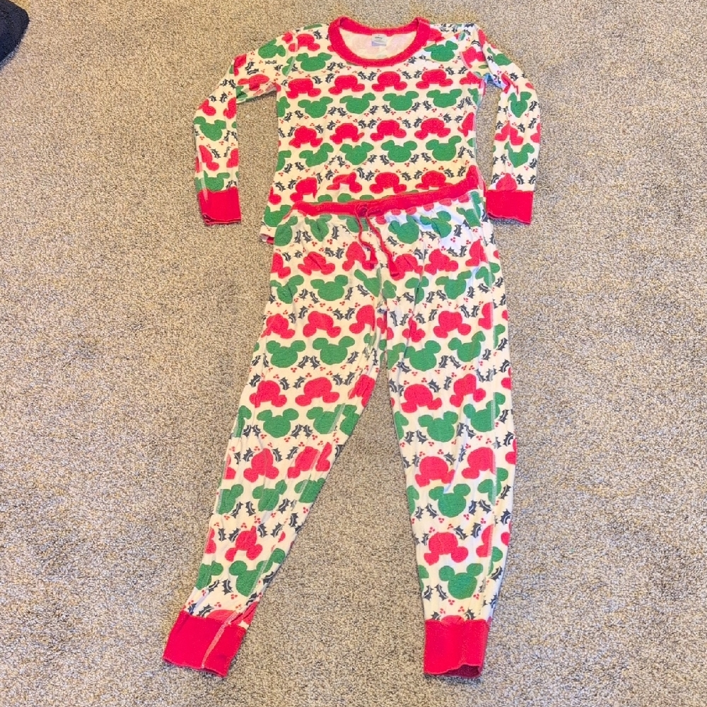 HA Medium Red And Green Disney Holly PJ Set